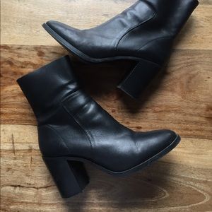 Steve Madden Black Boot
